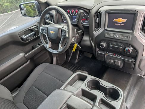 Used 2022 Chevrolet Silverado 1500 Custom w/ LPO, Blackout Package AWD/4WD image 8