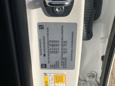 Certified 2024 Chevrolet Tahoe RST image 33