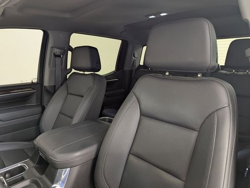 Used 2024 GMC Sierra 1500 Elevation w/ Elevation Premium Package image 25