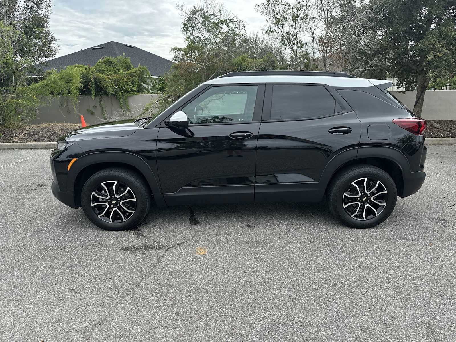 Certified 2023 Chevrolet TrailBlazer ACTIV AWD/4WD image 3