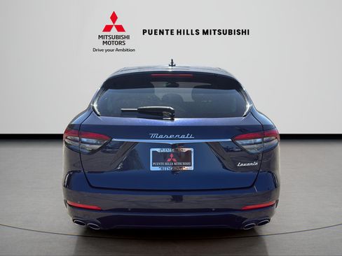 Used 2022 Maserati Levante GT AWD/4WD image 6
