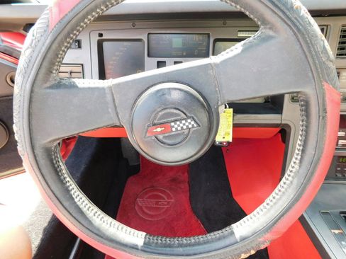 Used 1988 Chevrolet Corvette Coupe image 11