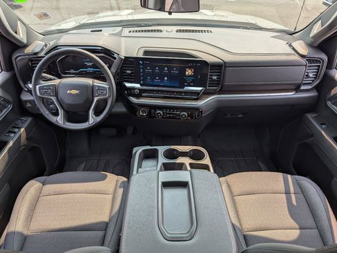 Used 2024 Chevrolet Silverado 1500 LT AWD/4WD image 23