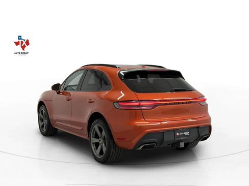 Used 2025 Porsche Macan AWD/4WD image 4