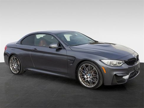 Used 2017 BMW M4 Convertible image 13