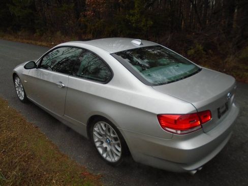 Used 2009 BMW 328i Coupe image 7