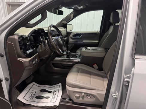 Used 2022 Chevrolet Silverado 1500 LTZ w/ LTZ Convenience Package II image 7