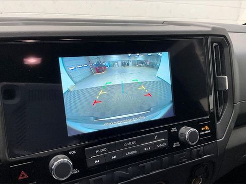 Certified 2025 Nissan Frontier S image 22