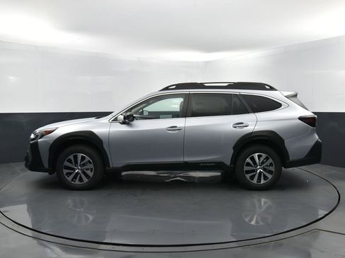 New 2025 Subaru Outback Premium image 6