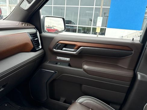 Used 2023 GMC Sierra 1500 Denali w/ Technology Package AWD/4WD image 31
