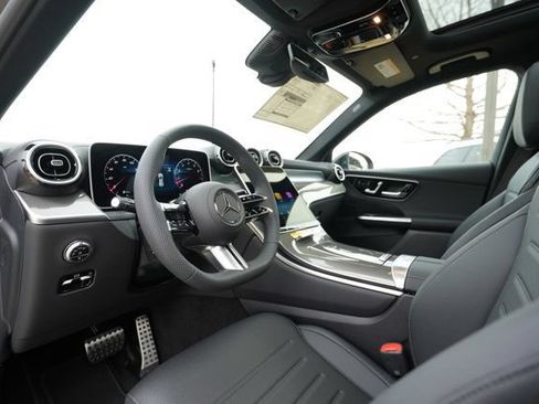 Used 2026 Mercedes-Benz GLC 300 4MATIC image 37