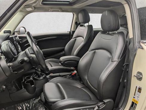Used 2018 MINI Cooper S image 16