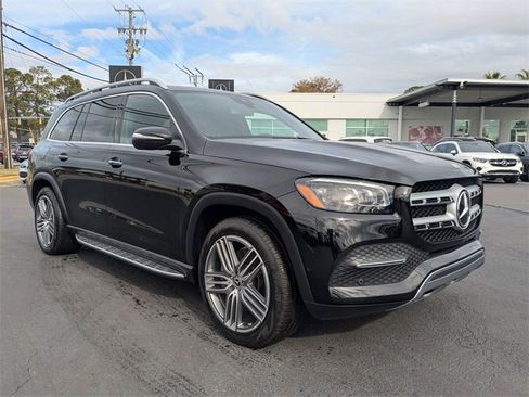 Used 2023 Mercedes-Benz GLS 450 4MATIC image 2