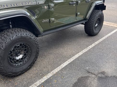 Used 2021 Jeep Wrangler Unlimited Rubicon AWD/4WD image 2