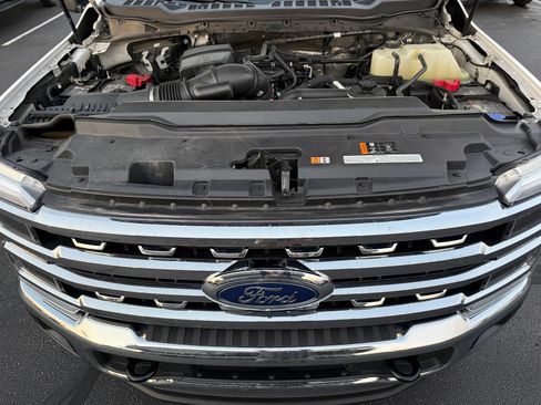 Used 2025 Ford F350 Lariat w/ Chrome Package AWD/4WD image 38