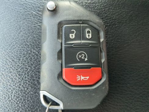 Used 2021 Jeep Gladiator Mojave image 30