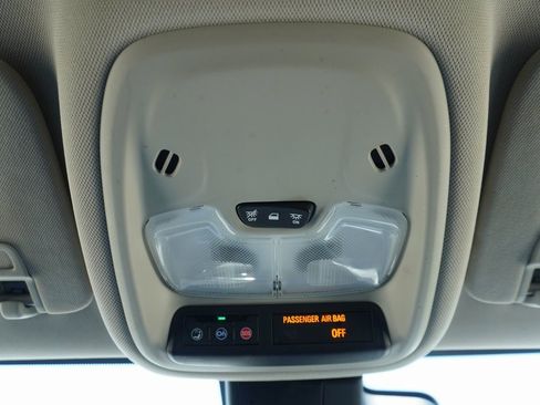Used 2022 Buick Encore GX Select w/ Advanced Technology Package image 16