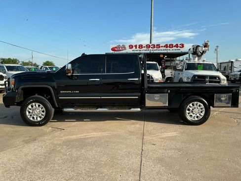 Used 2017 GMC Sierra 3500 Denali w/ Duramax Plus Package AWD/4WD image 1