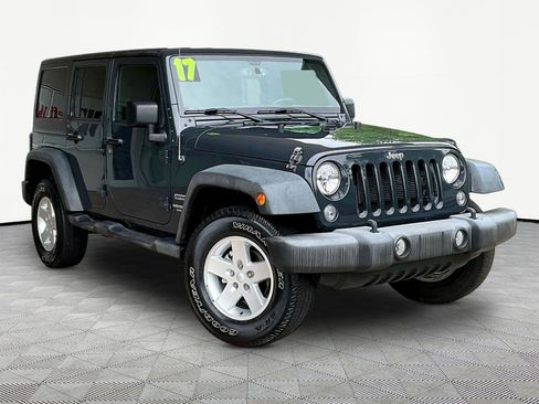 Used 2017 Jeep Wrangler Unlimited Sport w/ Quick Order Package 24S AWD/4WD image 3