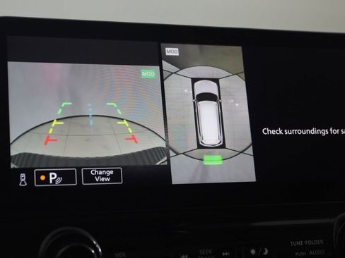 Used 2024 Nissan Armada Platinum w/ Captain's Chairs Package image 10