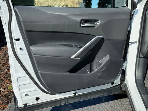 New 2026 Toyota Corolla Cross XLE image 10