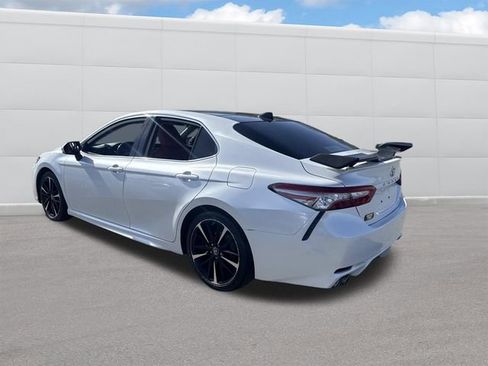 Used 2019 Toyota Camry XSE FWD image 3
