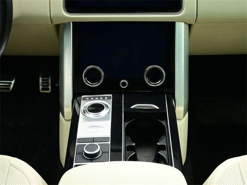 Used 2022 Land Rover Range Rover P525 Westminster Edition image 5