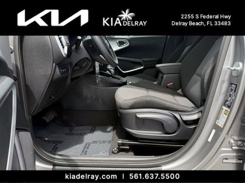 Used 2023 Kia Soul LX w/ Option Group 015 FWD image 16