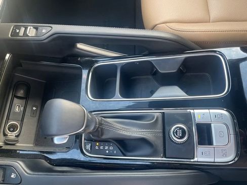 Used 2022 Kia Telluride SX image 13