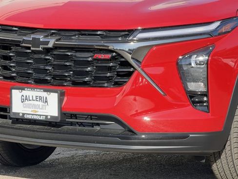 New 2026 Chevrolet Trax RS w/ Sunroof Package image 7