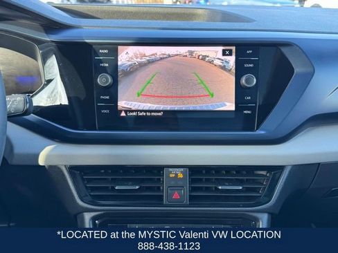 Certified 2023 Volkswagen Taos SE w/ Panoramic Sunroof Package image 45