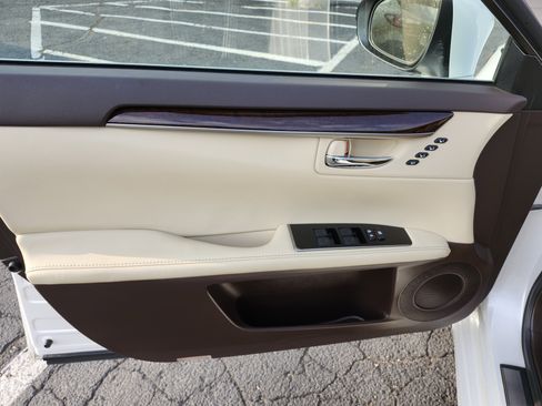 Used 2017 Lexus ES 350 image 28