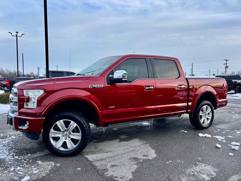 Used 2016 Ford F150 Platinum w/ Equipment Group 701A Luxury image 3