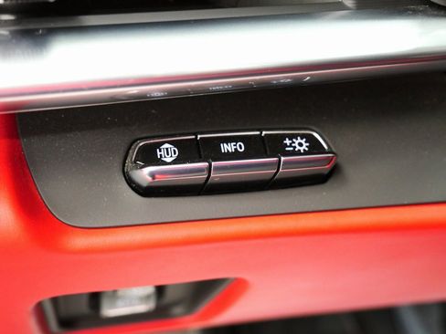 Used 2023 Chevrolet Corvette Stingray Premium Conv w/ Z51 Performance Package image 24