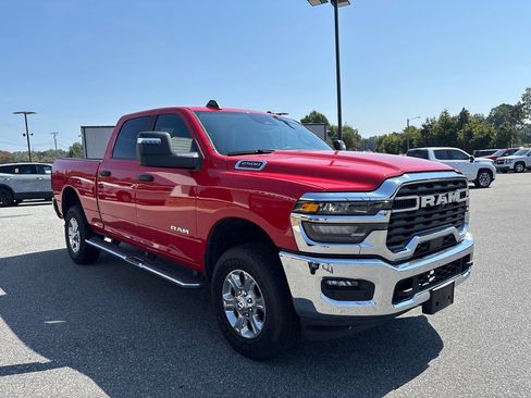 Used 2026 RAM 2500 Big Horn AWD/4WD image 11