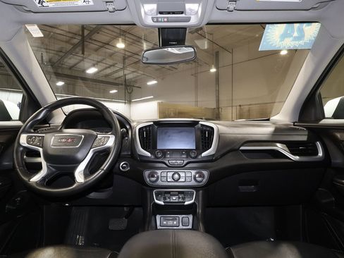 Certified 2024 GMC Terrain SLT image 29