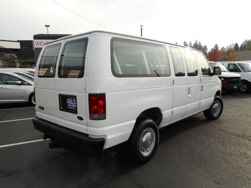 Used 2002 Ford E-350 and Econoline 350 XL image 10