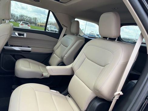 Used 2024 Ford Explorer XLT w/ Equipment Group 202A image 29