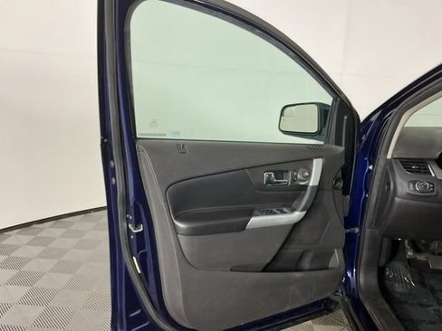 Used 2011 Ford Edge SEL w/ 202A Rapid Spec Order Code AWD/4WD image 12