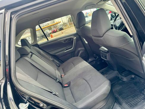 Used 2019 Toyota RAV4 LE image 25