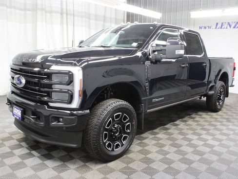 Used 2026 Ford F250 Platinum AWD/4WD image 9