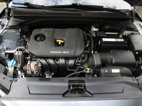 Used 2019 Hyundai Veloster 2.0 FWD image 18