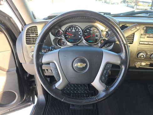 Used 2014 Chevrolet Silverado 2500 LT w/ Interior Plus Package image 11