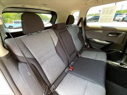 Used 2021 Nissan Rogue SV AWD/4WD image 15