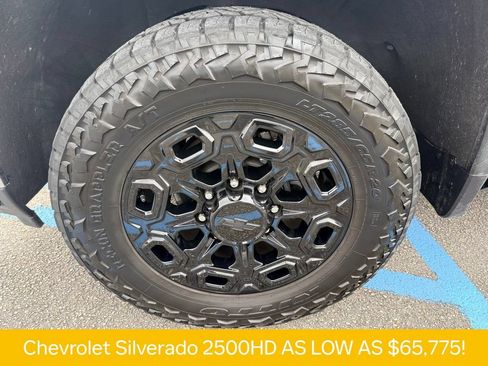 Used 2024 Chevrolet Silverado 2500 LTZ w/ LTZ Convenience Package AWD/4WD image 33