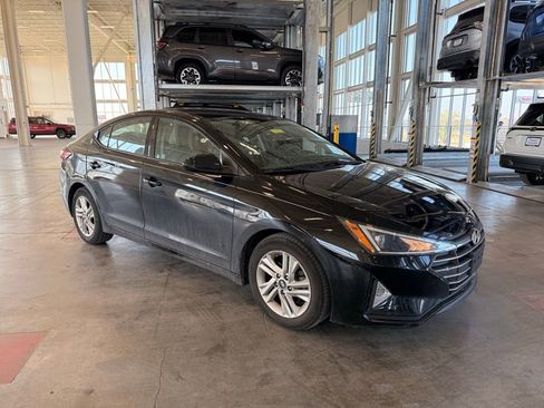 Used 2020 Hyundai Elantra SEL image 1