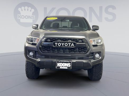 Used 2019 Toyota Tacoma TRD Off-Road image 11