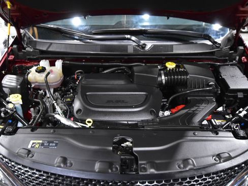 Used 2020 Chrysler Pacifica Limited FWD image 64