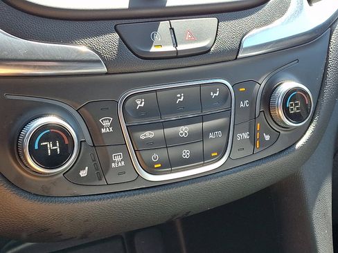 Certified 2024 Chevrolet Equinox LT AWD/4WD image 15