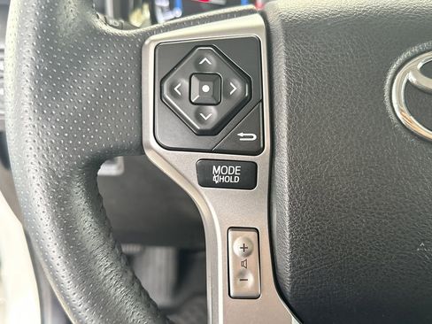 Used 2018 Toyota 4Runner Limited image 20